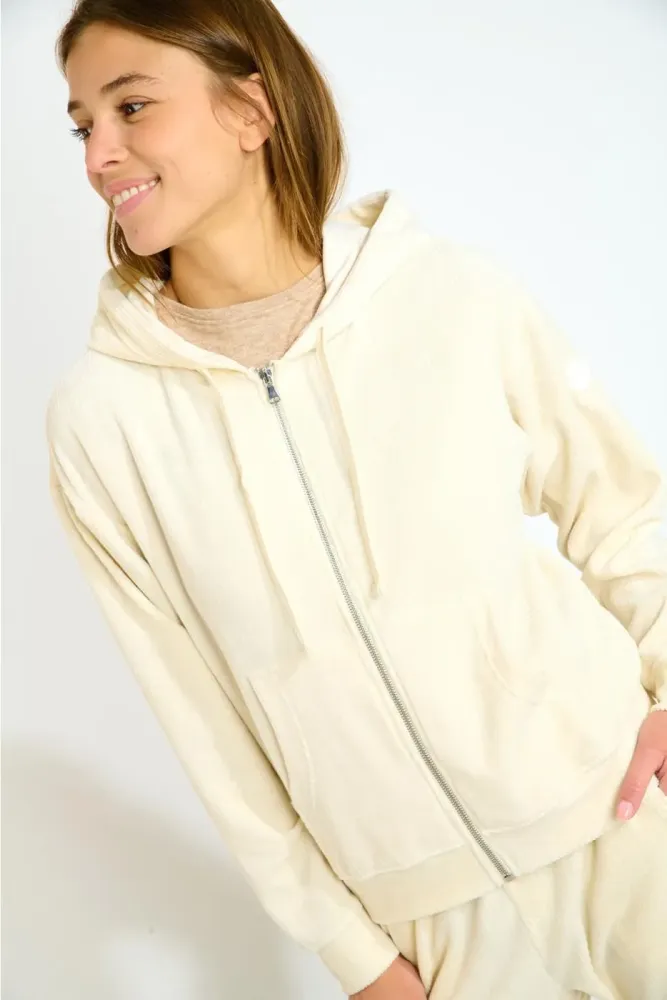 9efff33f-2a6a-4e5f-8ad0-f736f66d573c